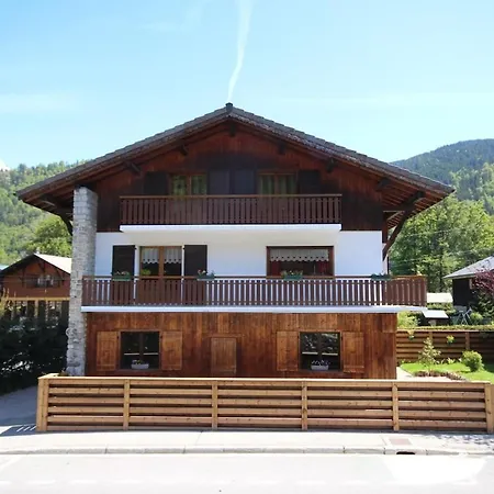 L'outo Apartment