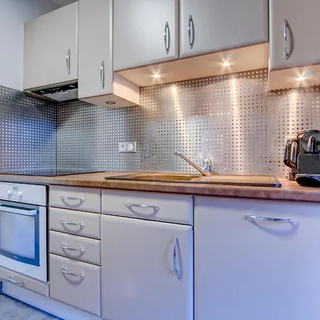L'outo Apartment *